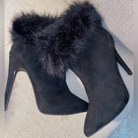 Black Heel Boots with Faux Fur top trim - Picture 5 of 5